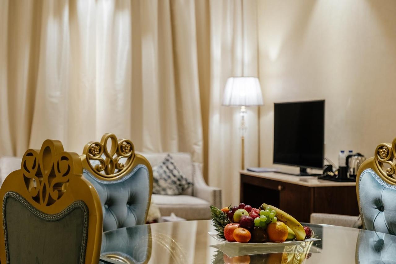 Crystal Plaza Al Majaz Hotel Sharjah Exteriör bild