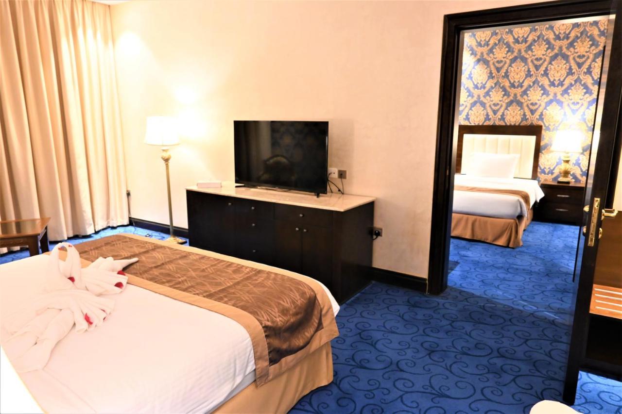 Crystal Plaza Al Majaz Hotel Sharjah Exteriör bild
