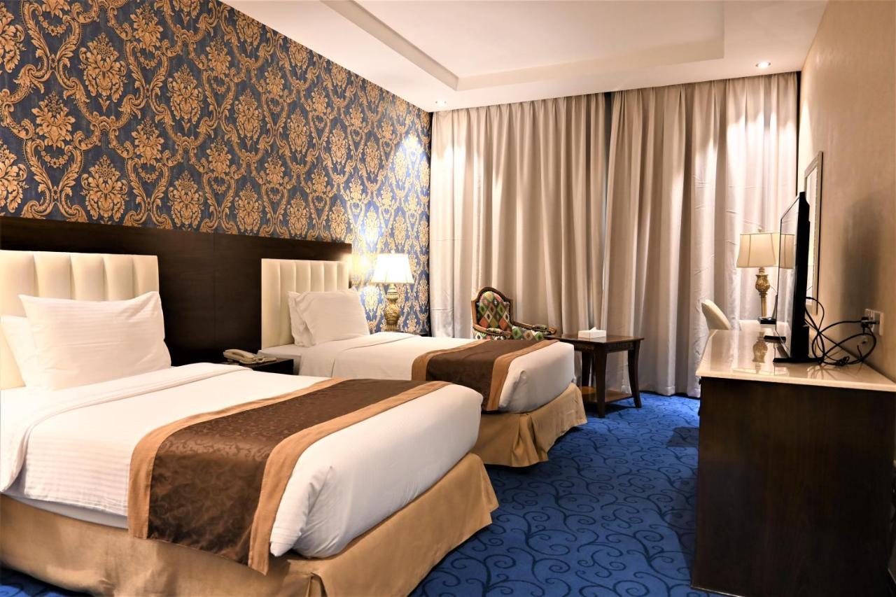 Crystal Plaza Al Majaz Hotel Sharjah Exteriör bild